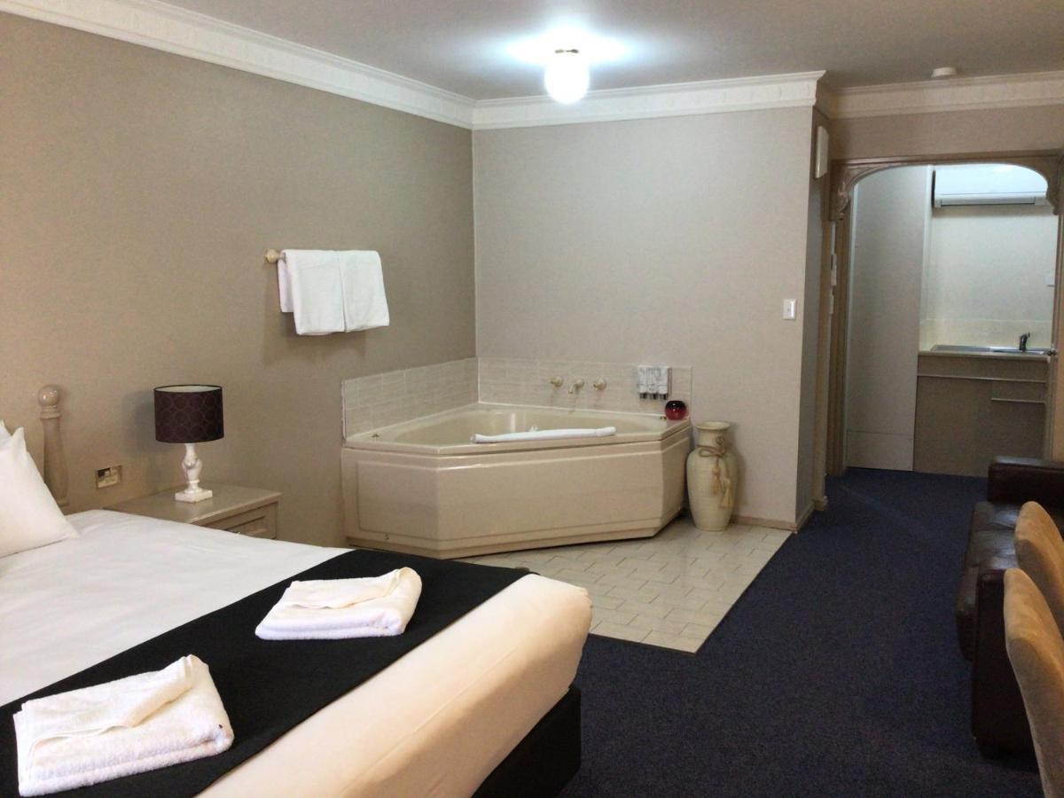Heritage Motor Inn Goulburn Exterior foto
